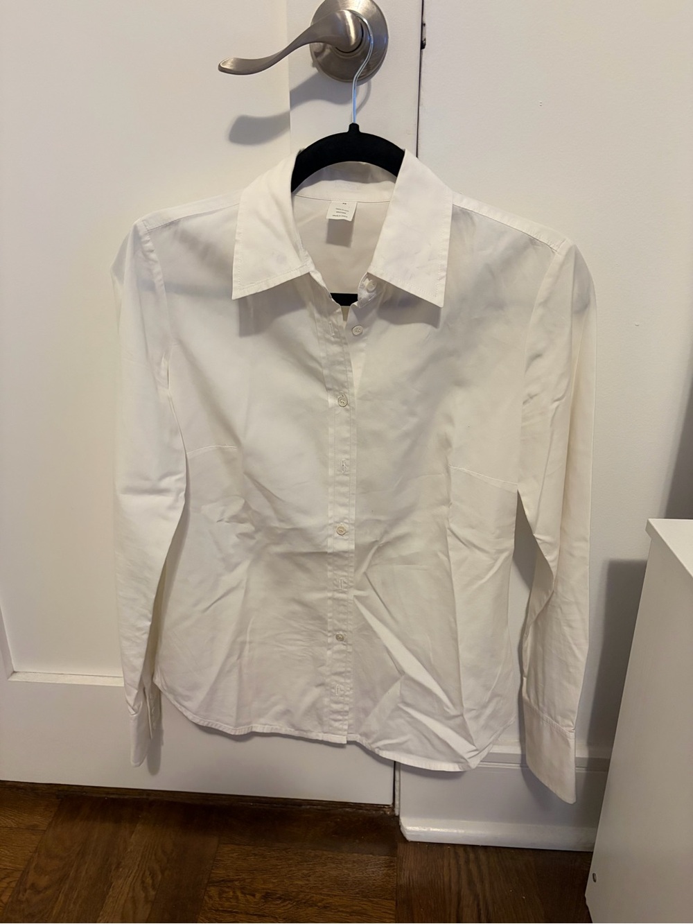 Women's White Long-Sleeve Dress Shirt - Classic Button-Down